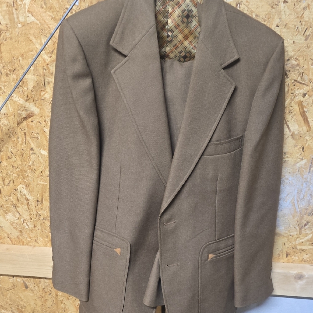 Johnny Carson 3 Piece Tailored Auit